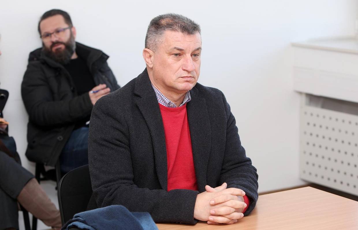 Načelnik tvrdi: 'Nisam silovao tu ženu u vatrogasnom domu'