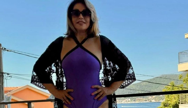FOTO Neda Ukraden (74) bacila fanove u trans fotkom u bikiniju