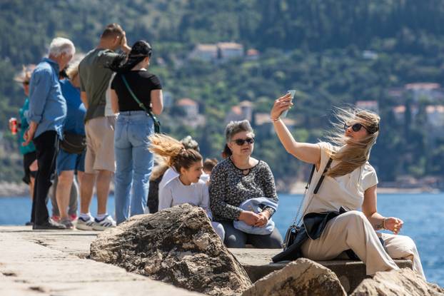 Sunčan i topao dan u Dubrovniku