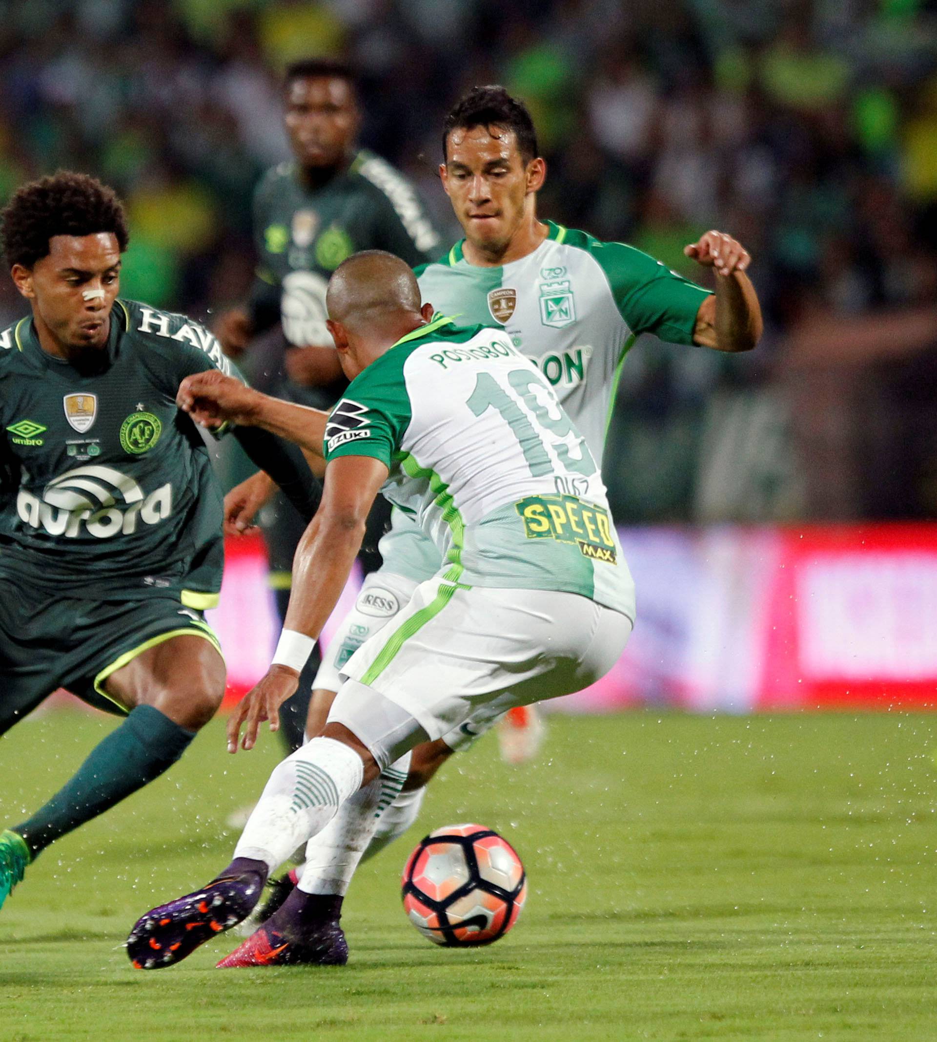 Soccer Football - Colombia's Atletico Nacional v Brazil's Chapecoense - Recopa Sudamericana final