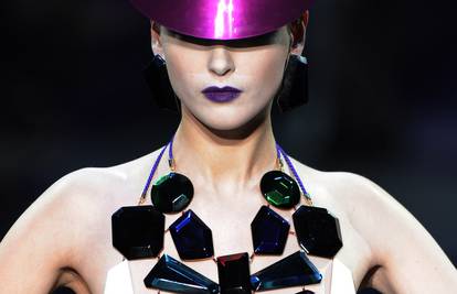 'Paris Fashion Week': Armani pokazao futurističku kolekciju