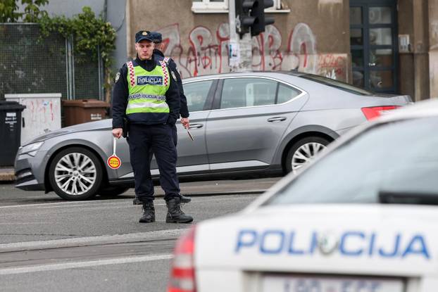 Zagreb: Započeo je očevid nebodera Vjesnik