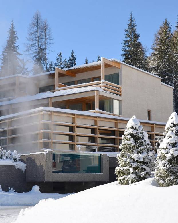 FOTO Ovo je najljepši bazen na Alpama: Topao je, proziran i ima pogled na Dolomite