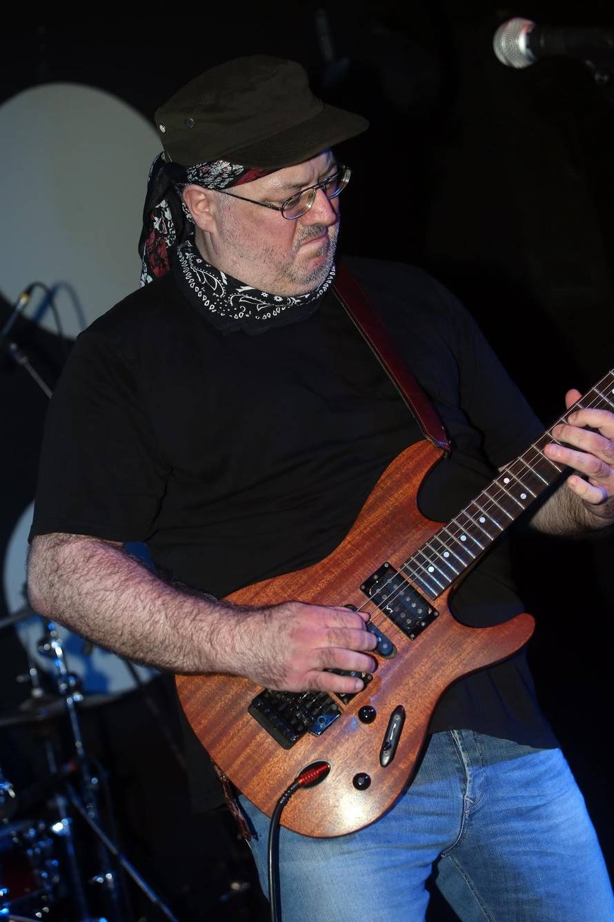 Vuco: Padnem u depresiju kad čujem tatinu pjesmu 'Oče moj'