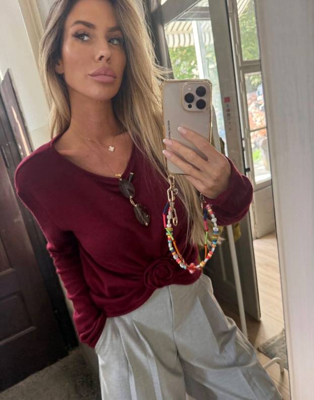 FOTO Nabrana majica poljskog brenda postala je hit - a sada ju imamo i u domaćoj verziji!