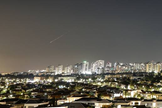 FOTO NOVI IRANSKI UDAR NA IZRAEL: 'Ovo je tek po&ccaron;etak!'