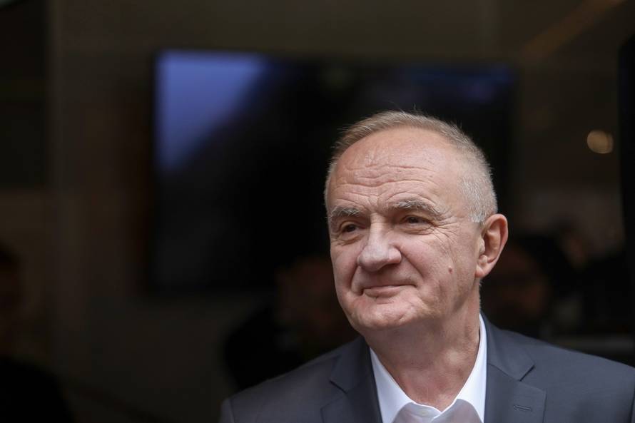 Zagreb: Mate Bulić družio se s građanima i najavio svoju turneju Ja sam na te ponosan