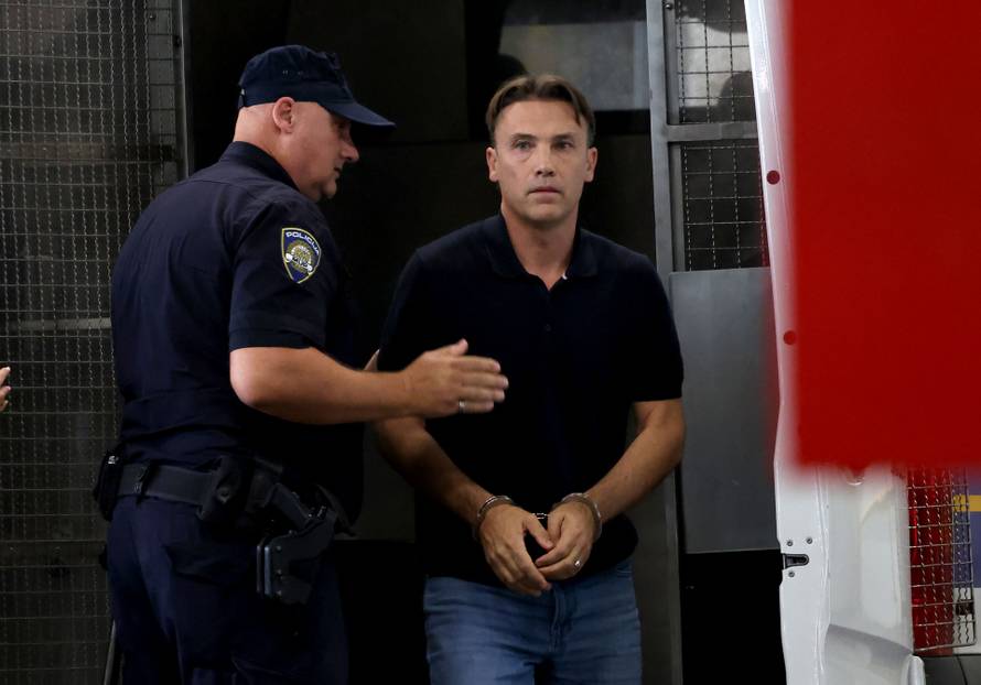 Zagreb: Dario Šimić doveden je na isptivanje u USKOK 