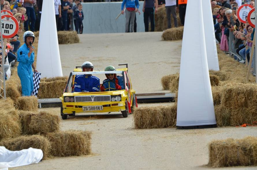U Poreču ludovali genijalnim vozilima domaće proizvodnje