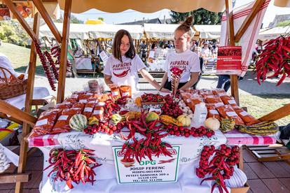 U Lugu održan tradicionalni Paprika fest