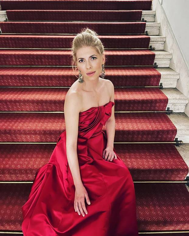 'Princeza sapunica' ljubi našeg skladatelja, razvela se dvaput. Bila bi odvjetnica da nije glume