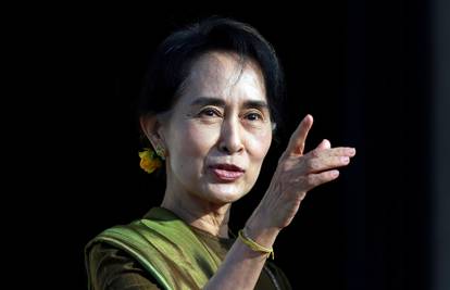 Mjanmar osudio Suu Kyi na šest godina zatvora zbog korupcije