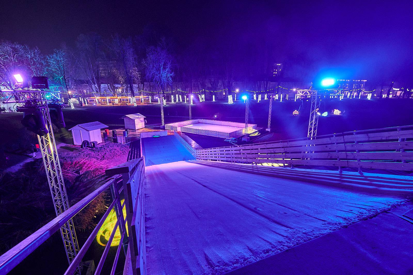 Bajka na ledu i koncert Damira Kedže: večeras počinje Advent na karlovačkoj Promenadi