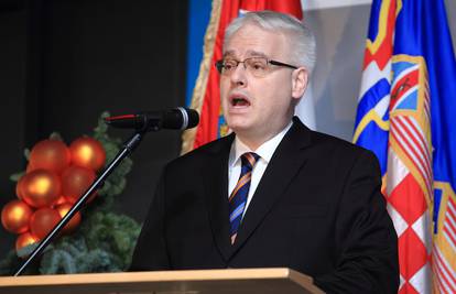 Josipović: Bijeda i siromaštvo već su u kućama, to treba stati