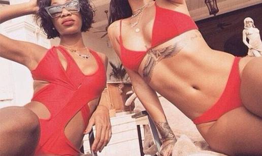 Rihanna u malom crvenom bikiniju uživa na Barbadosu