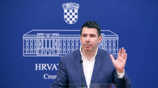 Zagreb: Nikola Grmoja o 10 godina Hrvatske u EU