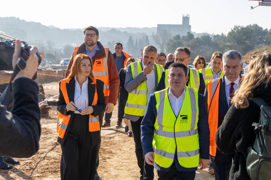 Pula: Ministar Butković obišao je gradilište cesta DC66 i DC75 na dionici Veli vrh-Pula