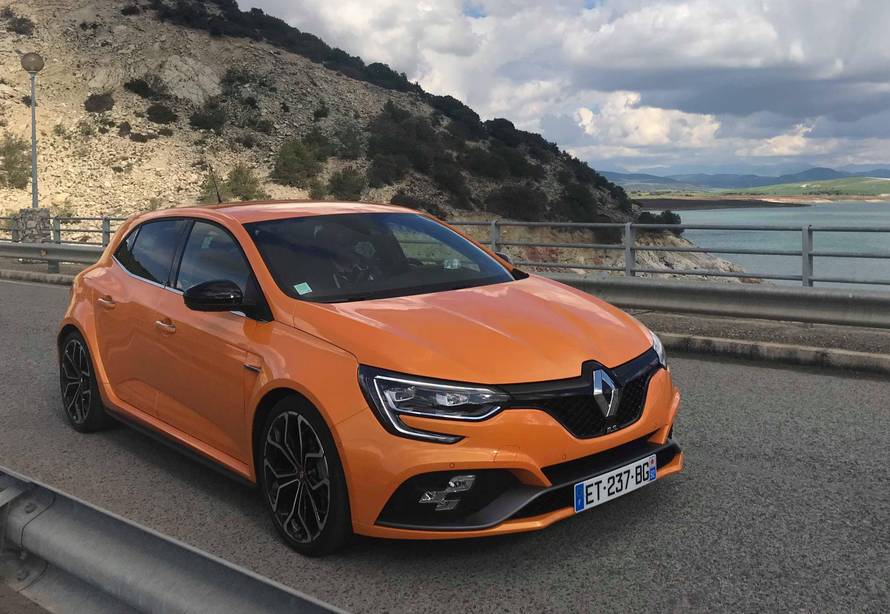 Vozili smo Megane RS sa 280 KS: Može li on parirati Hondi?