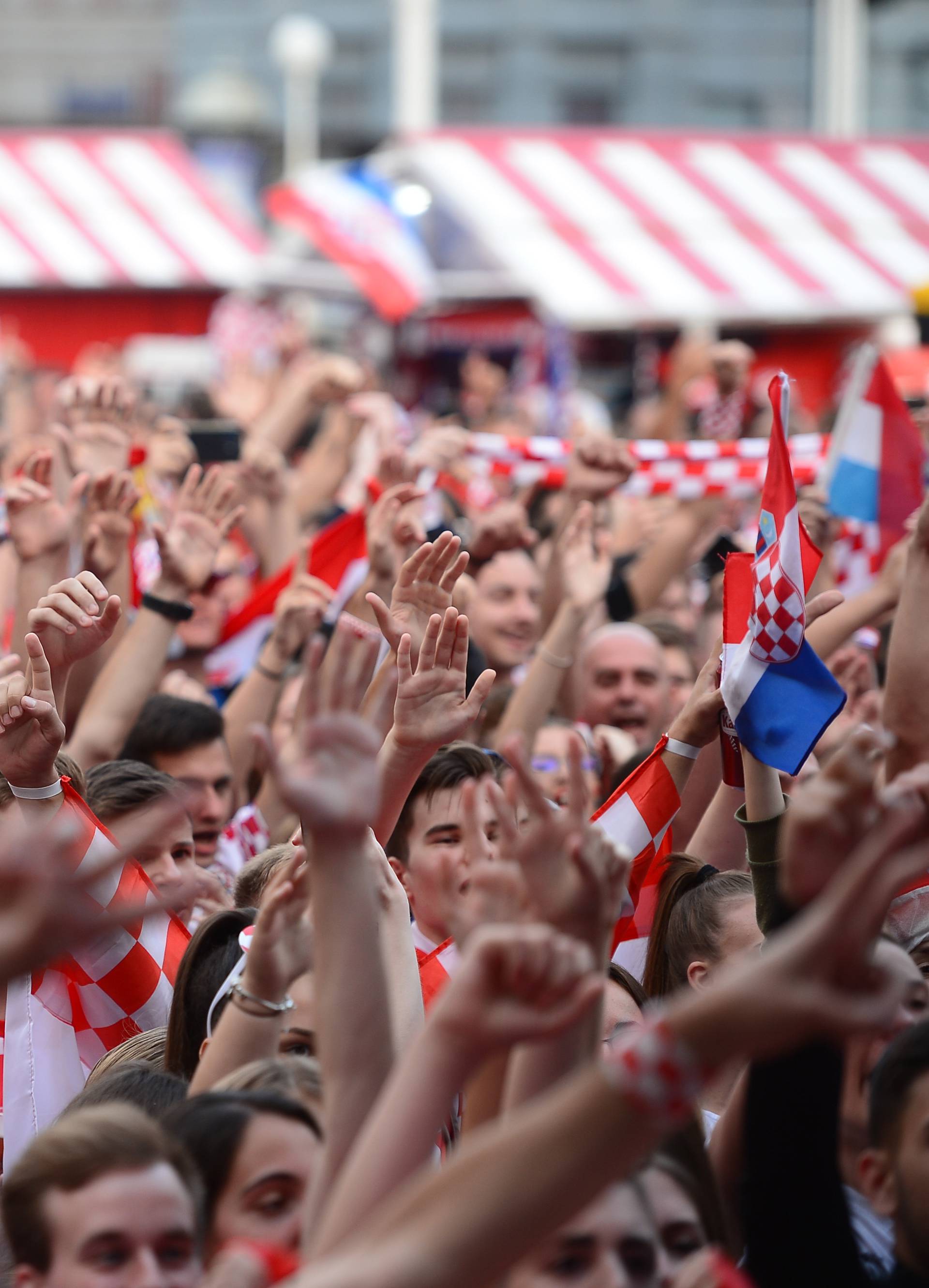 Svi kao jedan: Navijači diljem Lijepe naše navijali za Vatrene