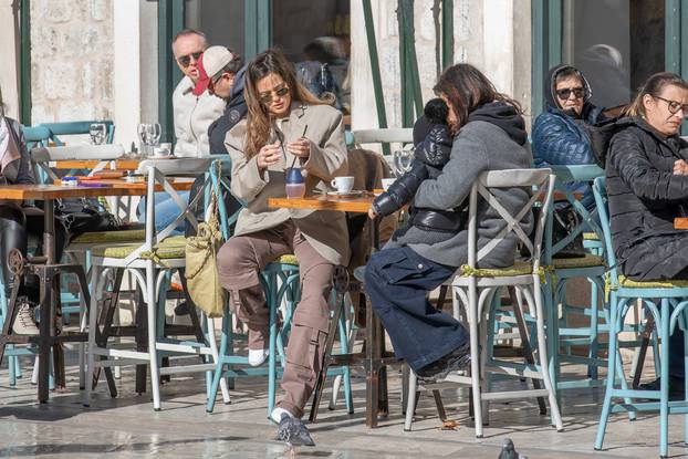 Dubrovnik: Adriana Ćaleta-Car  popila je kavu na Stradunu