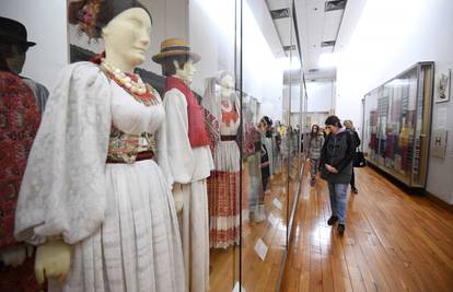 Etnografski muzej: Virtualno razgledajte narodne nošnje