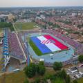 Osijek živi 'vatrene': Osvanula zastava preko cijelog igrališta!