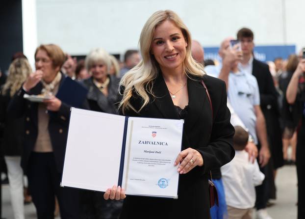 Zagreb: Povodom Svjetskog dana u&ccaron;itelja nagra&dstrok;eno 518 najuspje&scaron;nijih odgojno-obrazovnih djelatnika