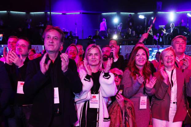 Zagreb: Slavlje u stožeru Zorana Milanovića nakon prvih izlaznih anketa