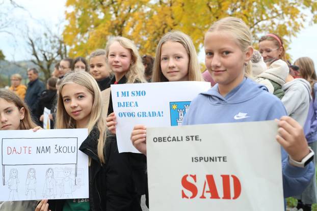 Zagreb: Roditelji OŠ Dragonožec organizirali novi mirni prosvjed
