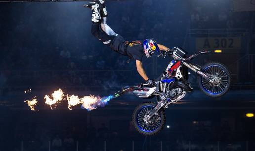 Nestvarni kadrovi iz zagreba&ccaron;ke Arene. Pogledajte adrenalinske trikove &scaron;oua 'Masters of Dirt'