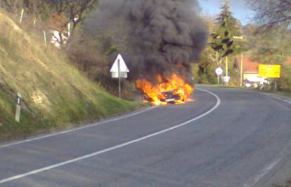 A bio je na servisu prije tjedan dana: Renault planuo u vožnji  