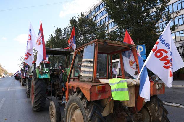 Pripreme za izborni skup izborne liste "Aleksandar Vučić - Jedinstvena Srbija" koji će se održati večeras u Novom Sadu