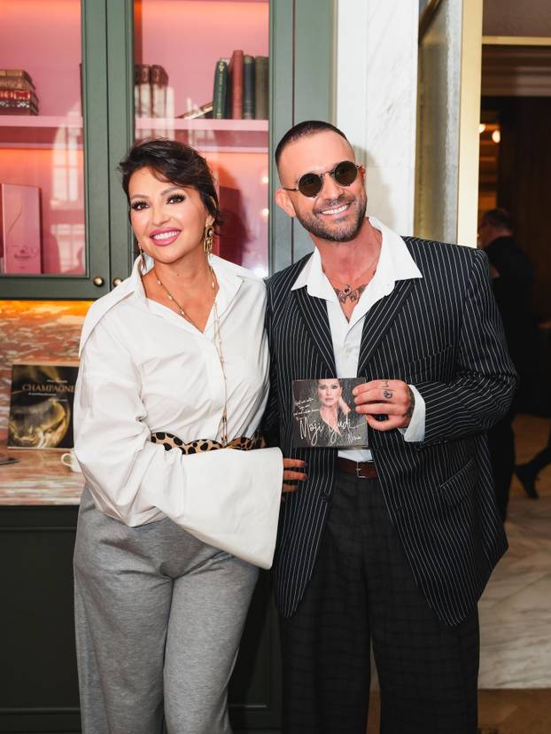 FOTO Nina Badrić nakon 15 godina ima novi album: Evo tko je sve bio na predstavljanju...