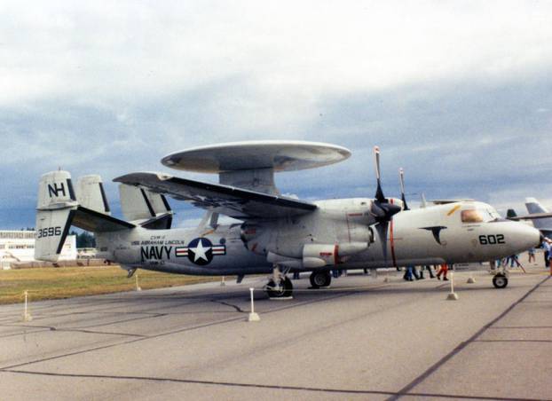 Grumman E-2C, 163696, VAW-117, Abbotsford BC, Aug92