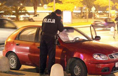 Zadar: Autom naletio na pješaka (74) i ozlijedio ga