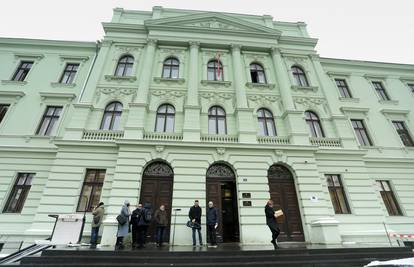 Traga se za čovjekom koji je lažno dojavio o bombi na Županijskom sudu u Osijeku