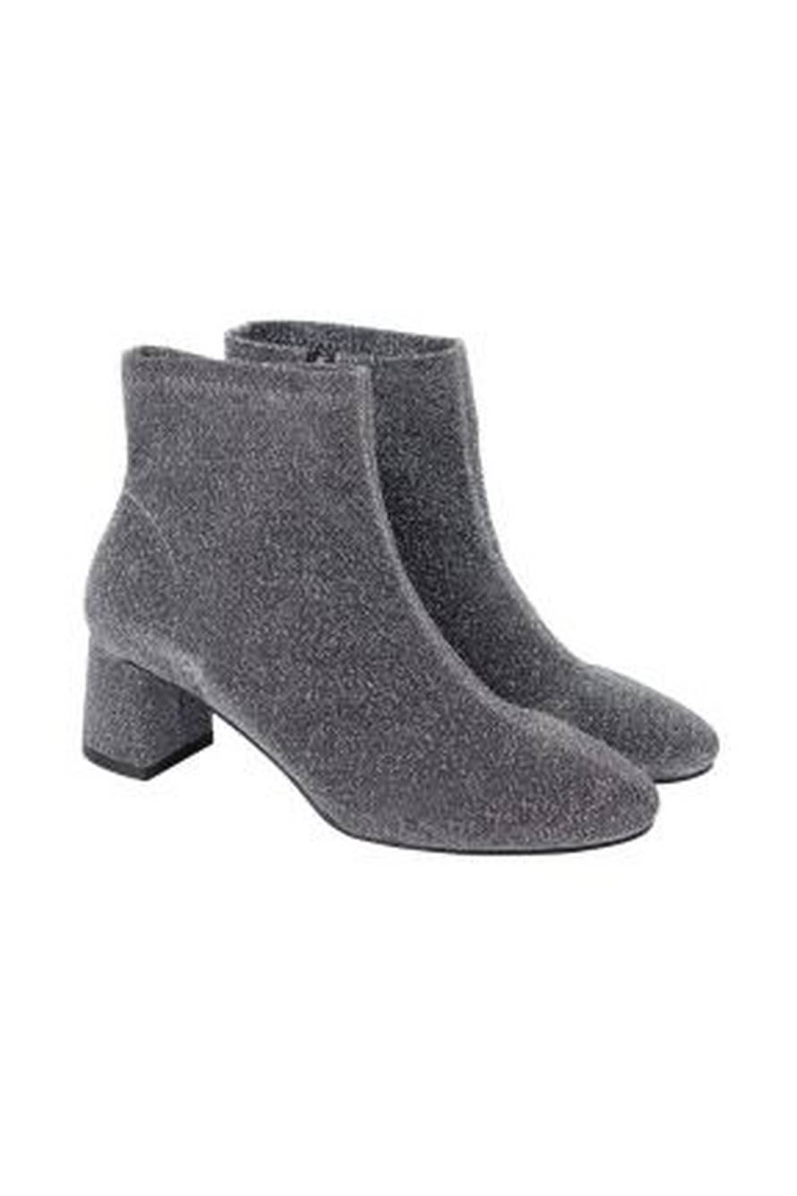 Moćne svečane kombinacije za zimske modne izazove