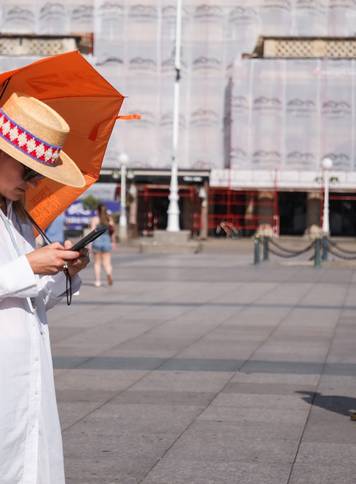 Zagreb: Velike vrućine ispraznile su ulice u glavnom gradu
