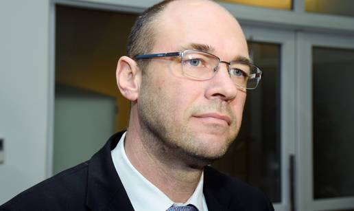 'S papom sam pričao o životu u četvrti Flores gdje smo odrasli i o zajedničkim prijateljima'