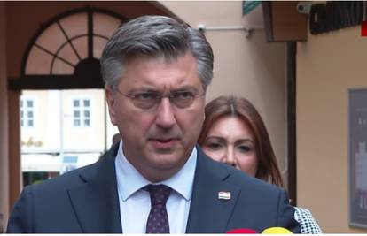 Plenković se vratio starom imidžu s naočalama. Nije našao svoje, morao je kupiti nove