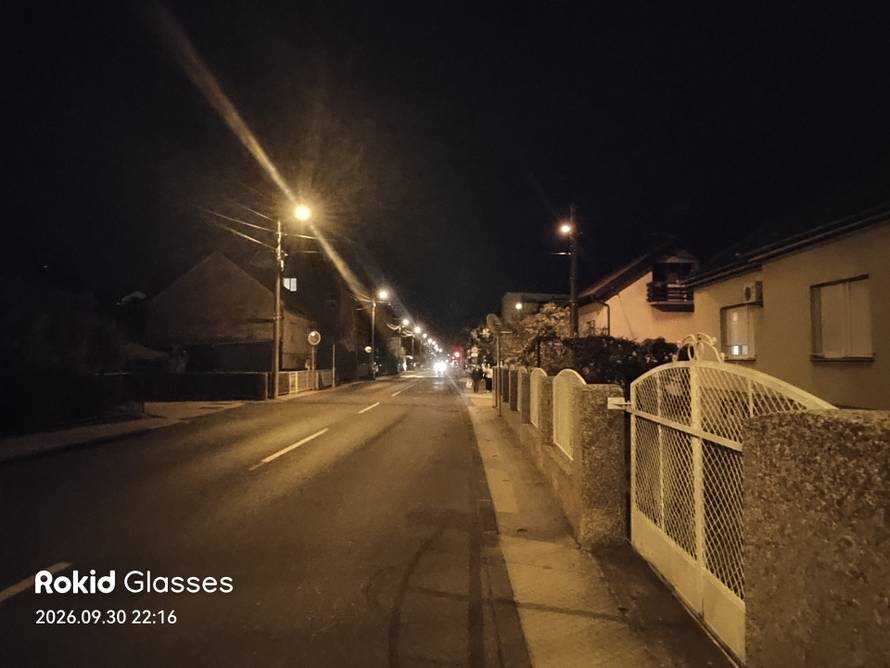 VIDEO Testirali smo Rokid Glasses: Ove pametne naočale s ekranom vas bacaju u SF film