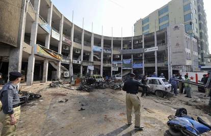 Pakistan: Bombaš ubio 25 ljudi na tržnici kraj hotela