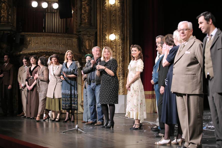 Zagreb: 50. izvedba predstave Tko pjeva zlo ne misli u zagrebaèkom HNK