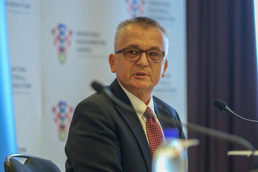 Zagreb: SveÄano potpisan i ugovor izmeÄu HNS-a i Croatia Airlinesa