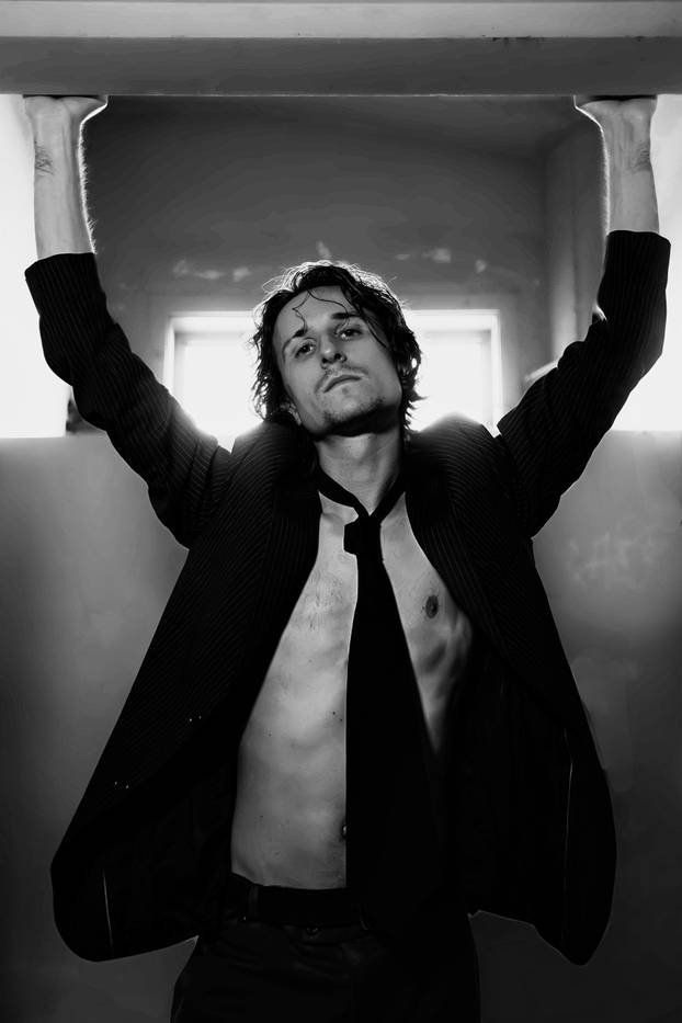 FOTO Ovo još niste vidjeli! Evo kako su naši slavni pozirali