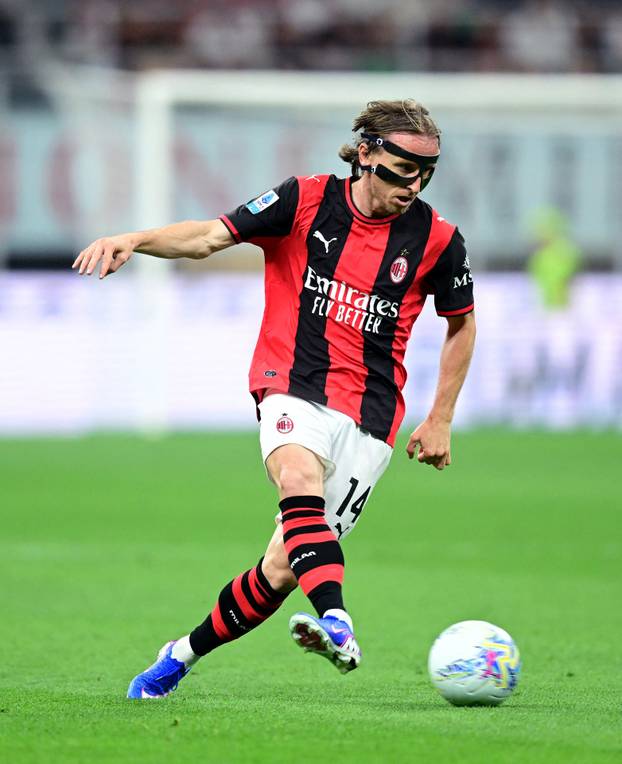Serie A - AC Milan v Cagliari