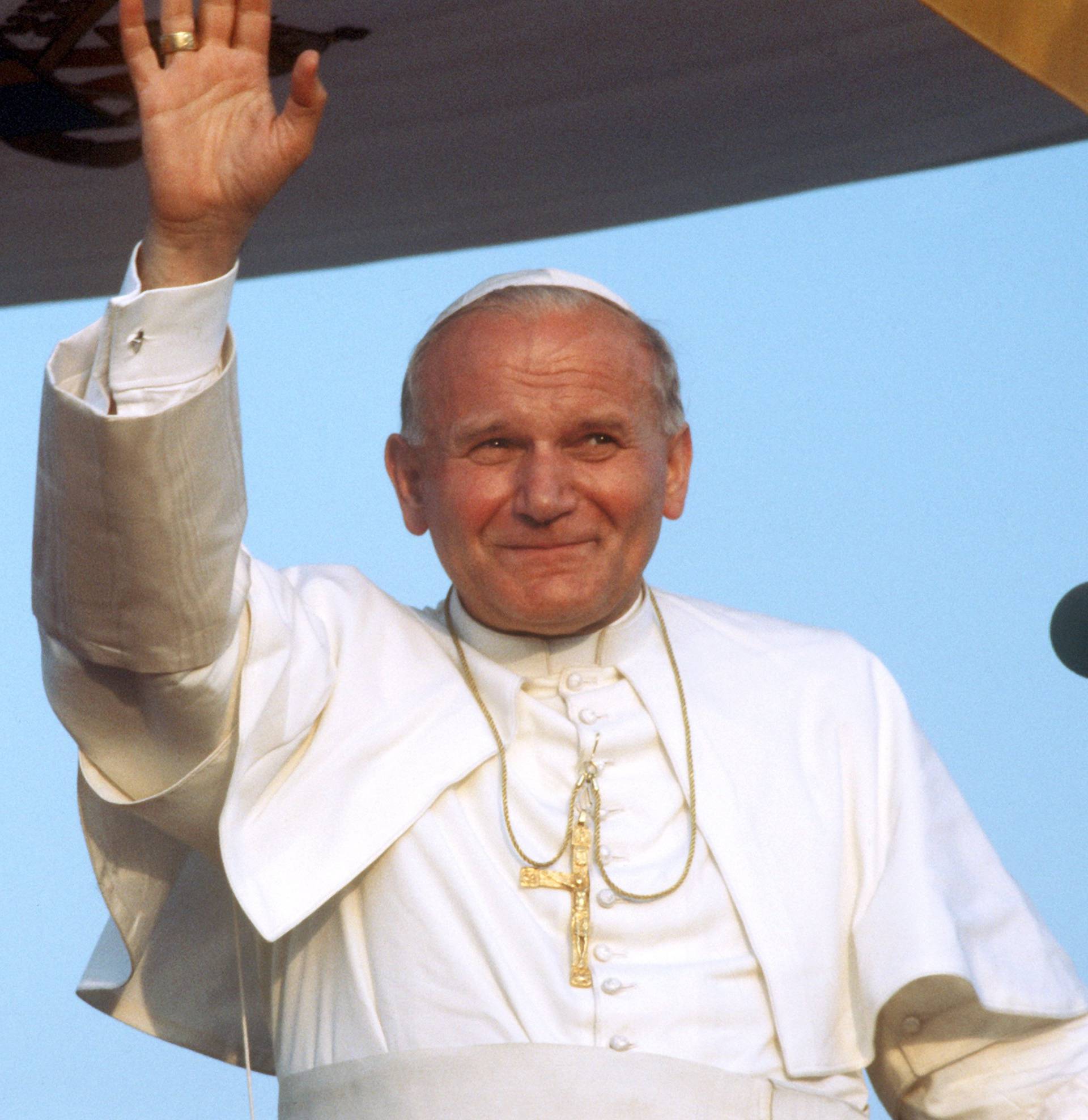 Bio je omiljen i voljen: Prije 11 godina umro je Ivan Pavao II.