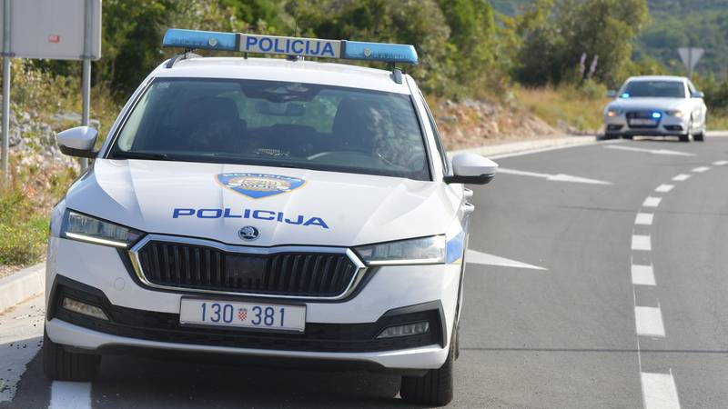 Maloljetnik pao s motora u Šibeniku: Teško je ozlijeđen