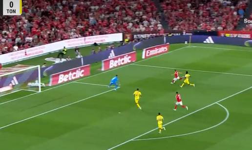 VIDEO Ivanović je mašina kakvu Benfica dugo nije imala! Zabio i ligaški prvijenac, pogledajte gol