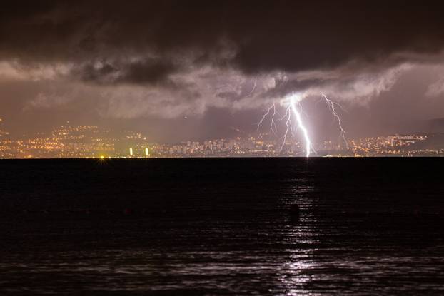 FOTO Ovo su oblaci koji su potopili Rijeku i odnijeli život